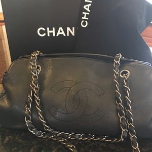 💯 AUTHENTIC CHANEL Shoulder bag (limited edition)